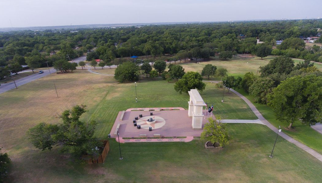 Haltom City, TX
